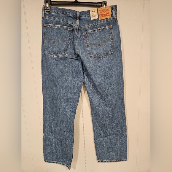 NEW Levi's Size 31 LOW PRO Straight Blue Distressed Jeans Mid Rise Inseam 32 - Picture 2 of 9